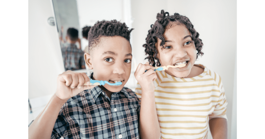 kids brushing teeth